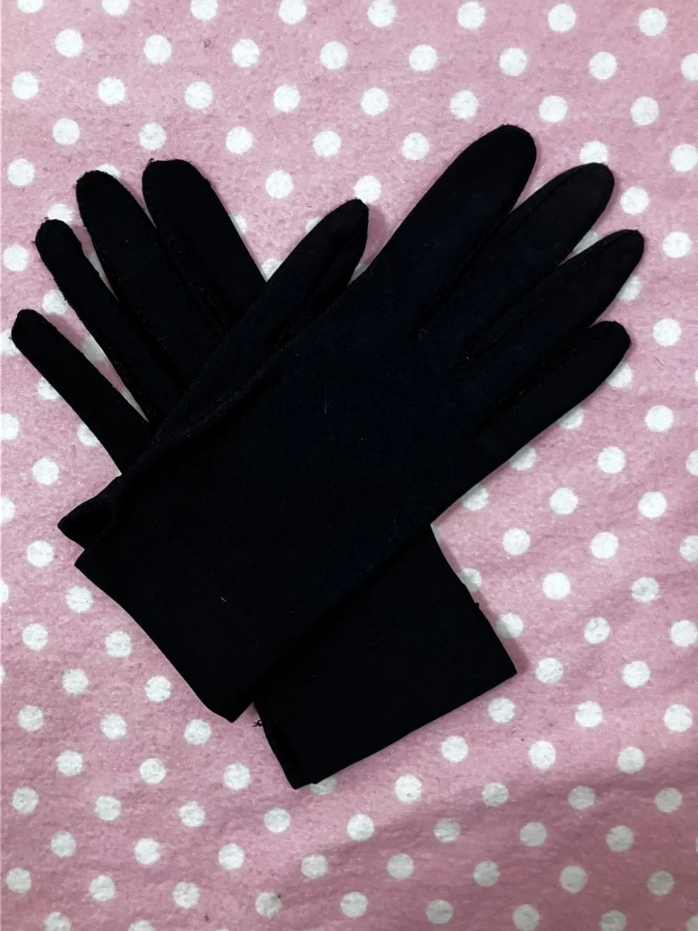 Vintage Isotoner Black Gloves OS - Picture 7 of 9